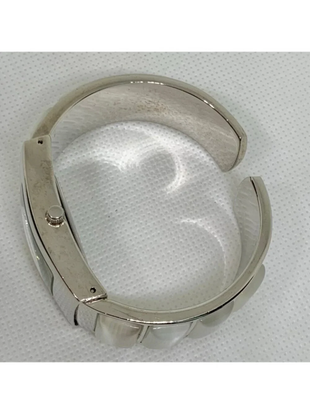 Women’s silver tone cuff bracelet watch quartz 21mm mop dial crystals 6” running